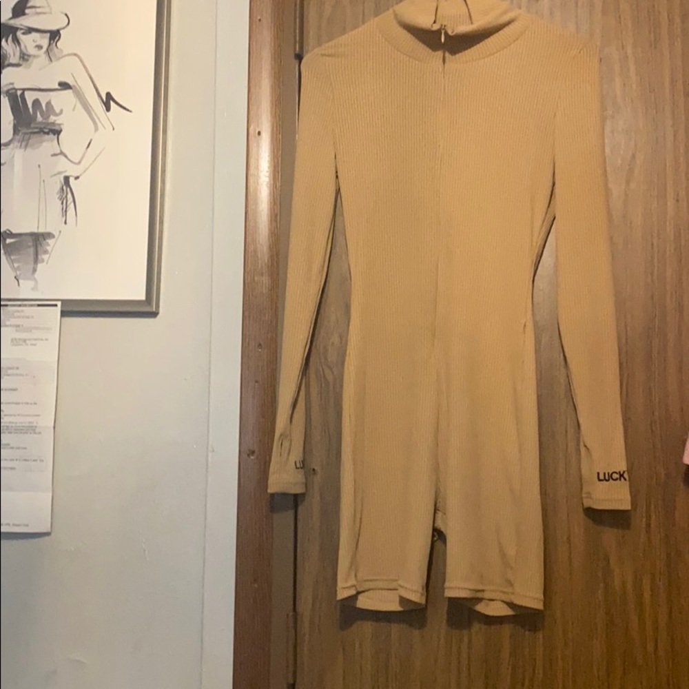 Women lucky label khaki romper size medium